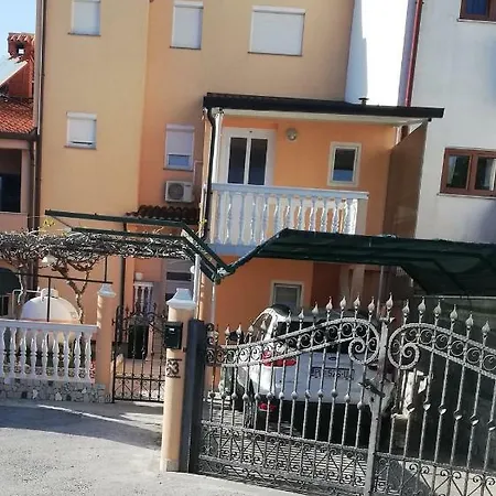 Apartment Zdravko Štinjan Exteriör bild